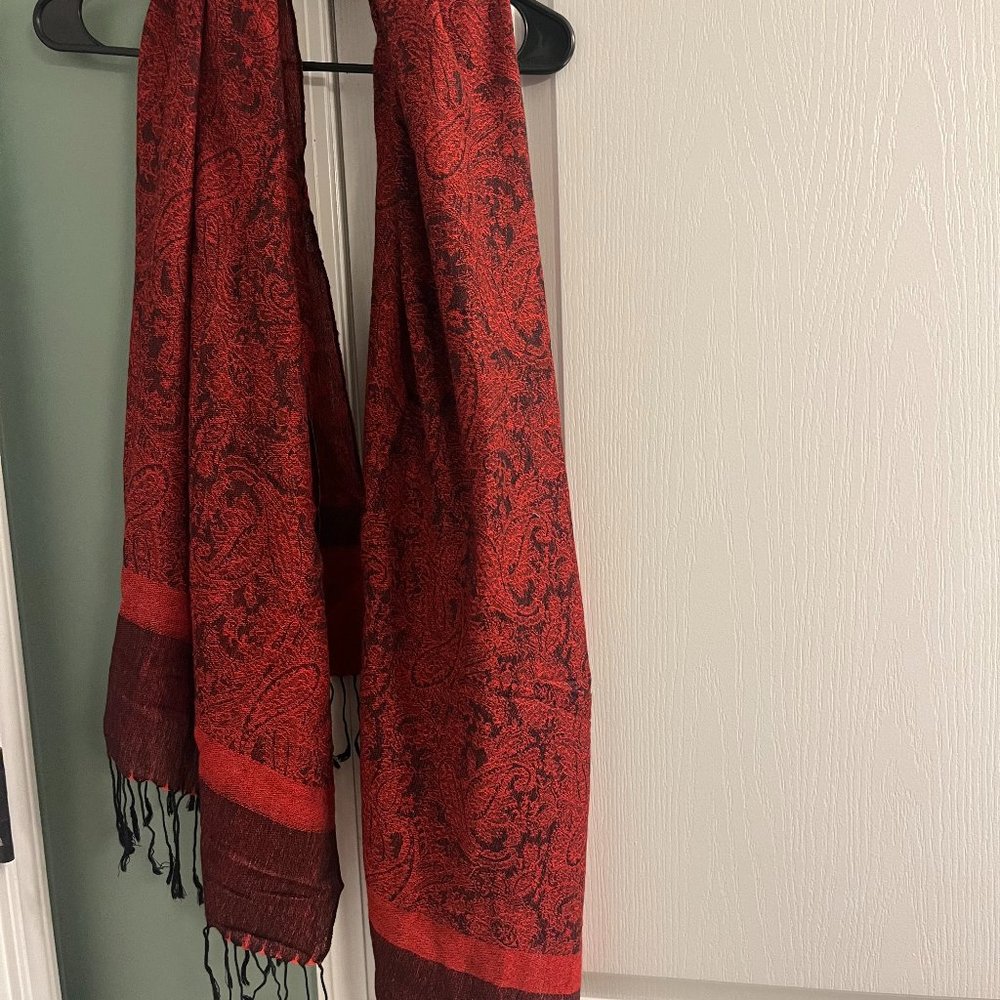Red Paisley Pashmina